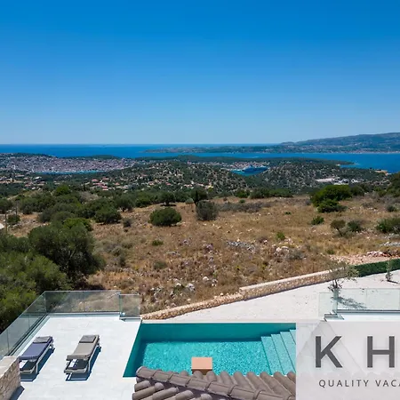 Akrothea With Panoramic View And Private Pool 빌라 Razáta