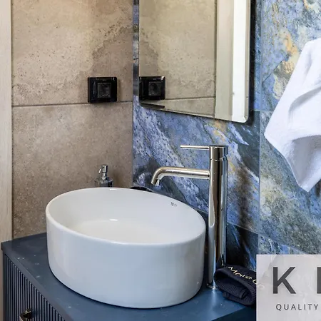 Akrothea With Panoramic View And Private Pool 빌라